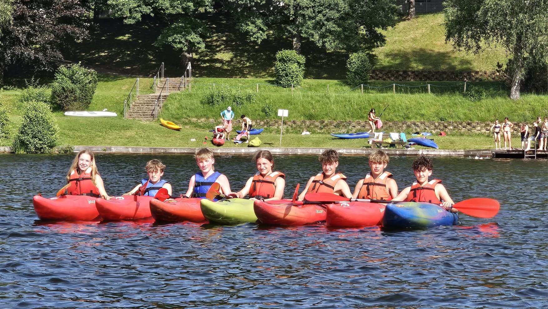 Mehr über den Artikel erfahren Sommersportwoche der 5. Klasse am Maltschacher See